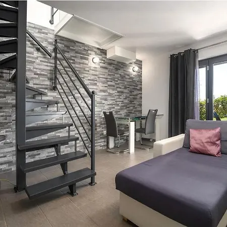 Lunasol Villa Kaštelir